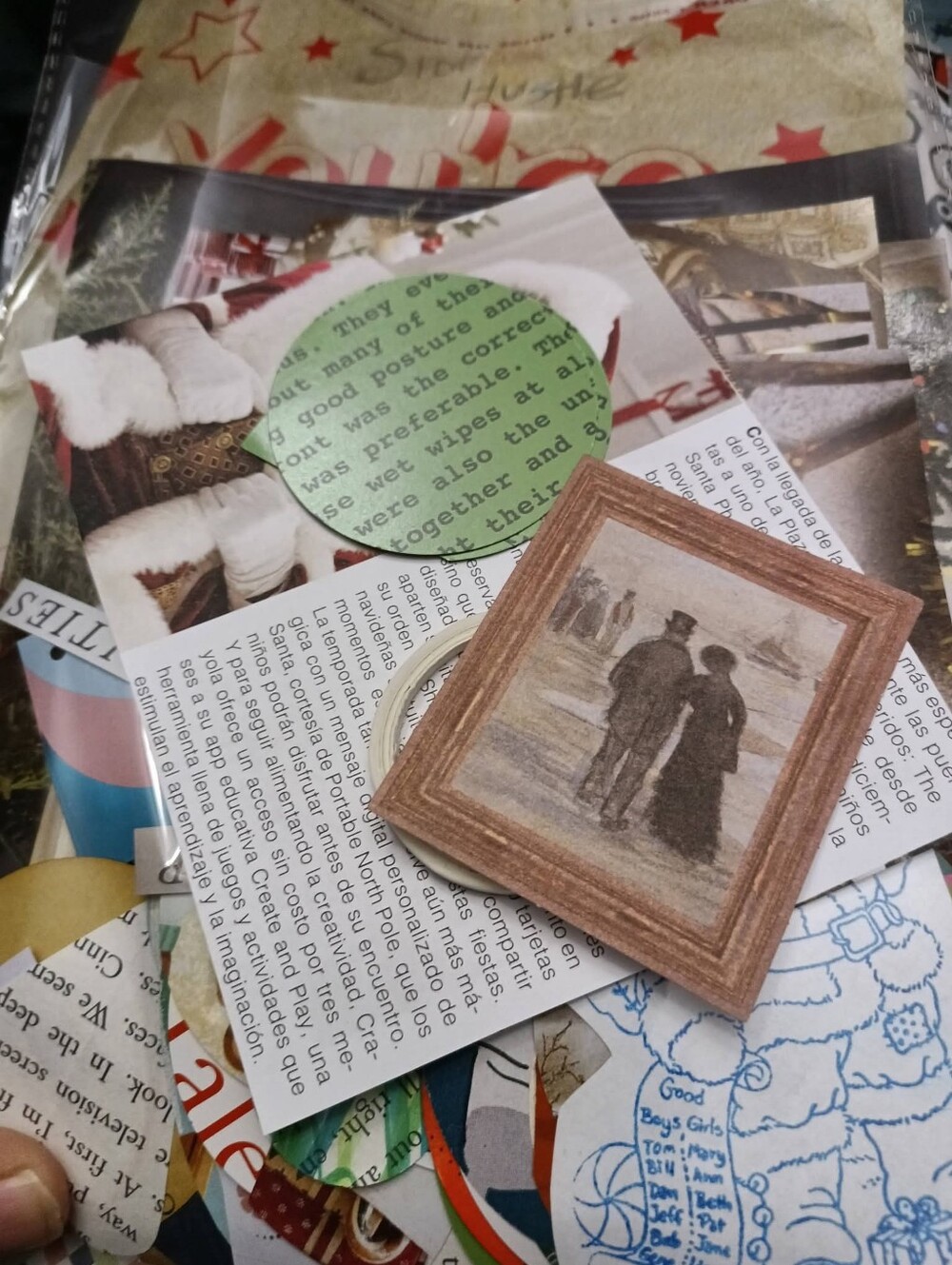 Random Junk Journal Ephemera Kits ++Trinket Scoop - Picture 16 of 16